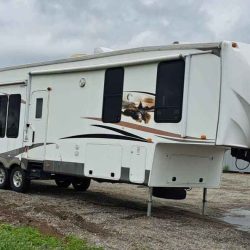 FIFTH WHEEL SIERRA 356RL 40,9 PIED 2012 - JESSICA ROY  (12)